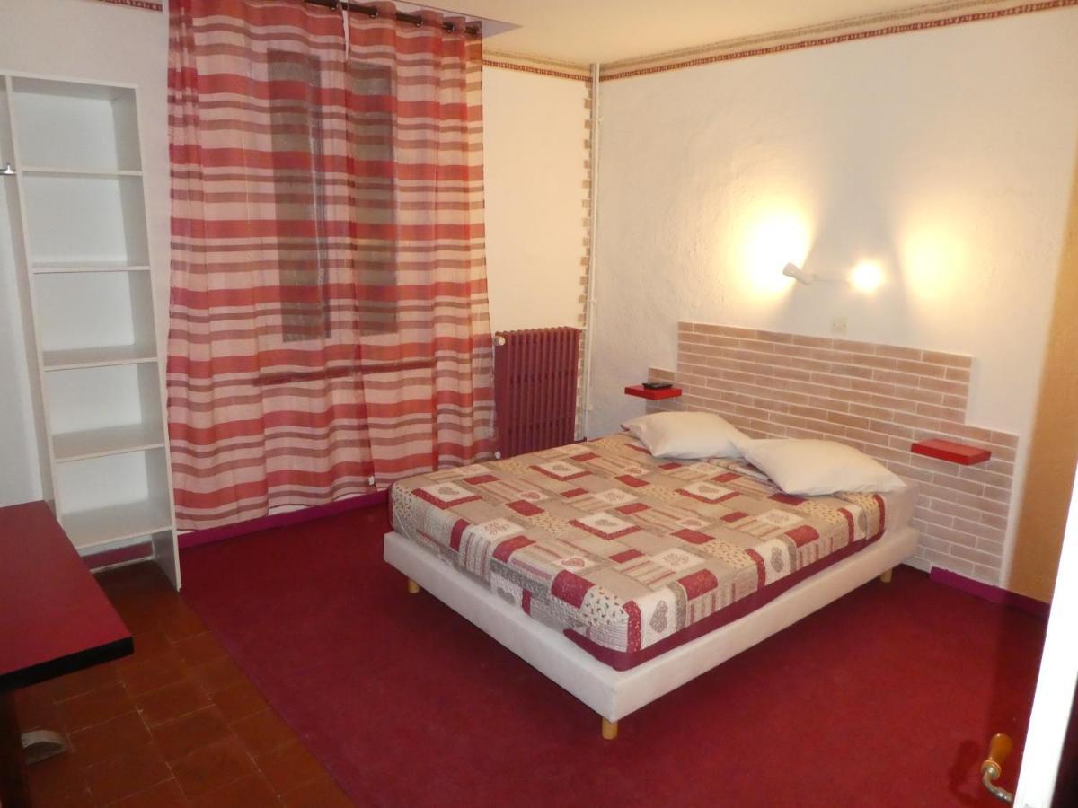 Etanit ! Etape Calme Et Parking Velo, Bicycle - Connection Tous A 1Mn Bus,Train Et Aeroport - Plein Centre De Beziers Pour Visiter,Manger - Chambres Climatisees, Spacieuses Amenagees Pour Singles, Couple, Et Ou Familles - Consigne Et Petit Dej En Plu Béziers Eksteriør billede